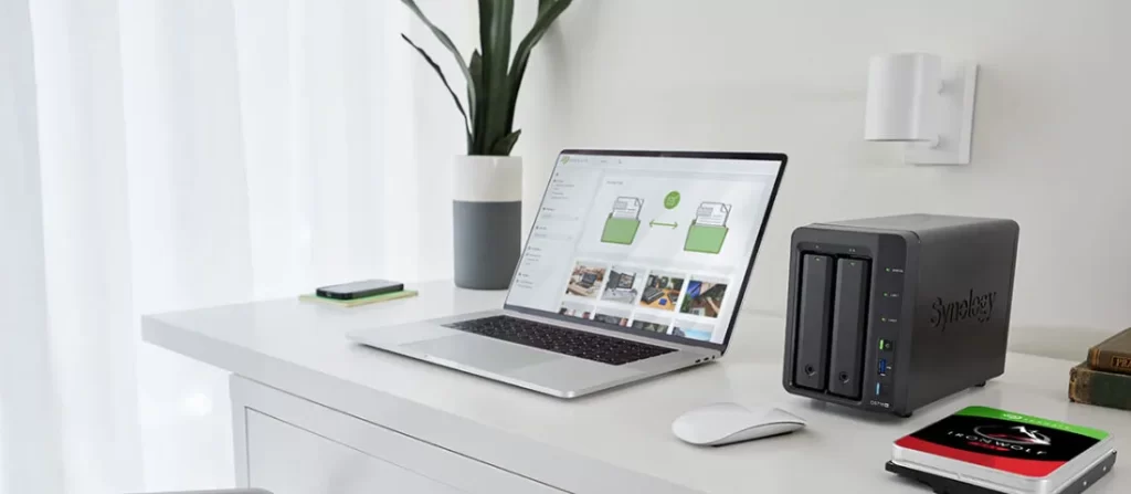 NAS (англ. Network Attached Storage)