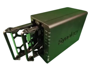 Synology NAS (англ. Network Attached Storage)